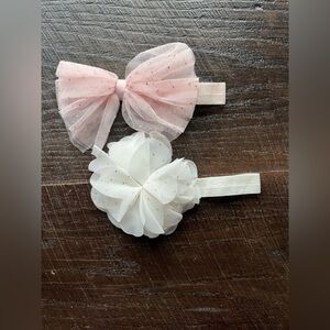 Set of two tulle baby bow wraps